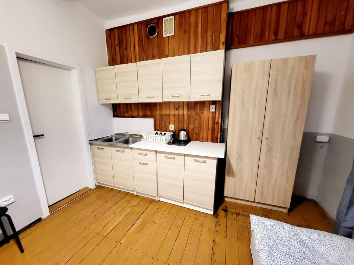 Hostel Tanie Spanie Wilda - Zameldowanie Bezobslugowe -